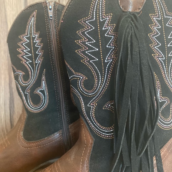 Smoky Mountain Fringe Cowboy Boots - Picture 5 of 14